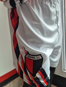 100 años Short Oficial - Competencia